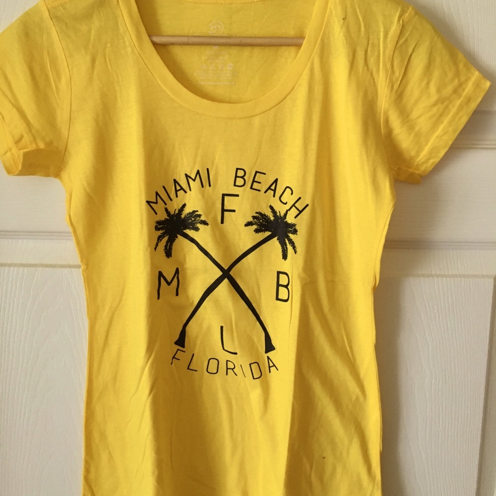 NWOT Miami Beach Logo T-Shirt